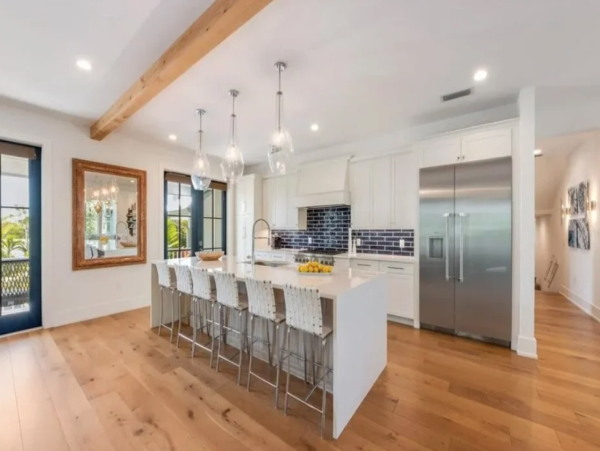 Walk to Beach Canal-Front Retreat in Anna Maria Island